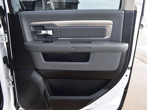 Used 2017 RAM 1500 Classic SLT image 23