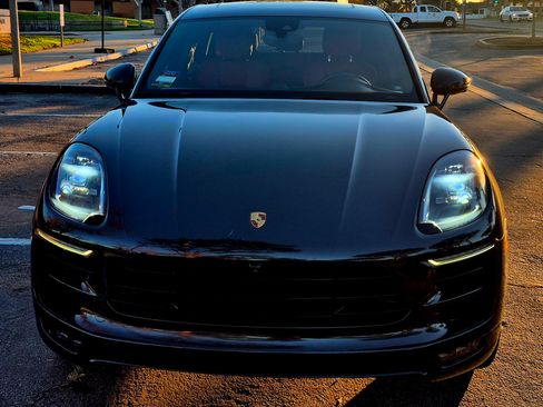 Used 2018 Porsche Macan GTS image 2