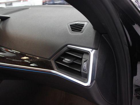 Used 2024 BMW i4 xDrive40i image 50