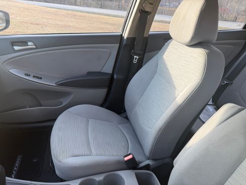 Used 2016 Hyundai Accent SE image 39