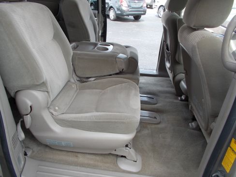 Used 2009 Toyota Sienna image 19