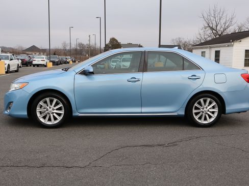 Used 2012 Toyota Camry XLE image 5