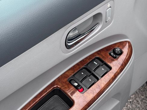 Used 2006 Buick LaCrosse CX image 12