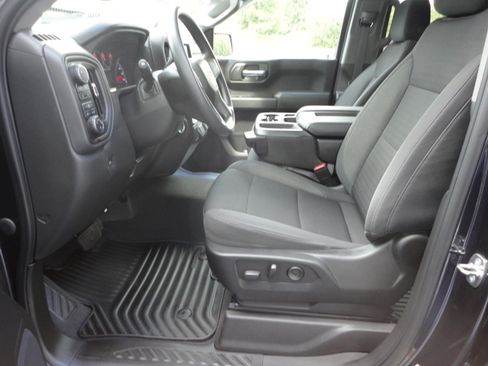 Used 2022 Chevrolet Silverado 1500 4x4 Crew Cab Custom Trail Boss image 15