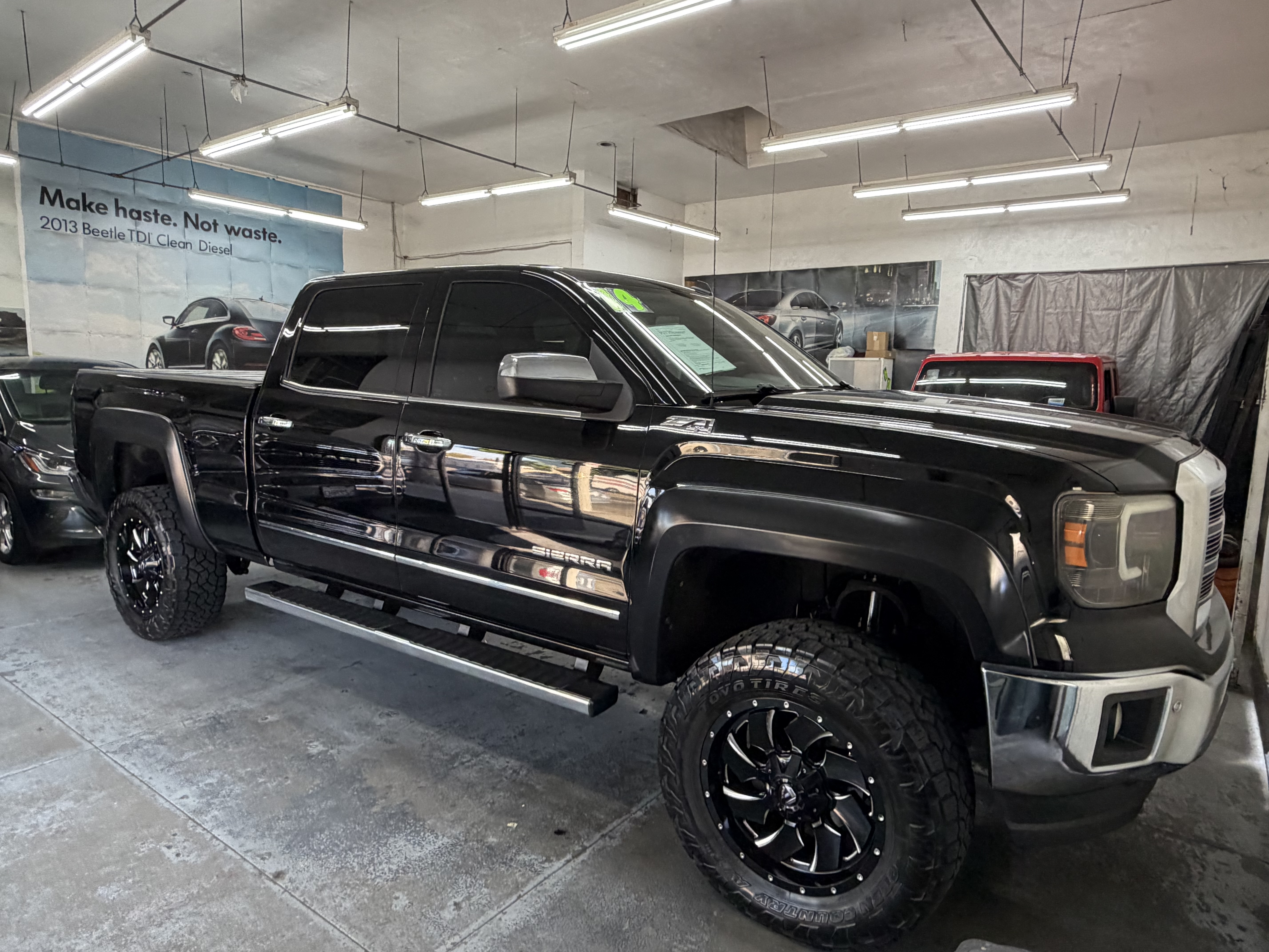Used 2014 GMC Sierra 1500 4x4 Crew Cab SLT image 8
