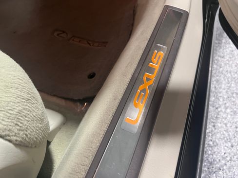 Used 2002 Lexus SC 430 RWD image 13