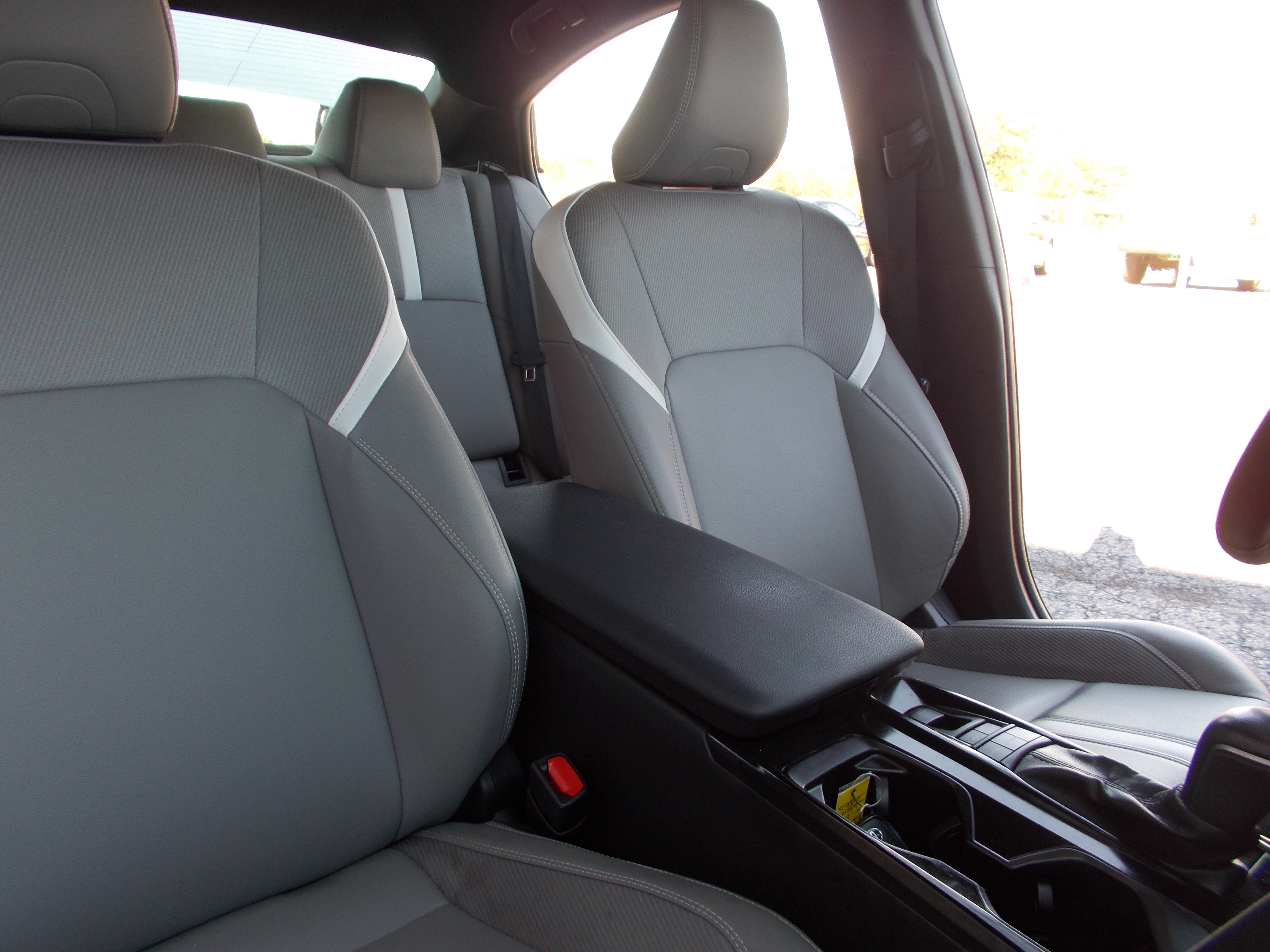 Used 2025 Toyota Camry SE Hybrid FWD image 25