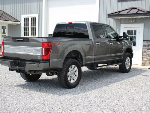 Used 2019 Ford F250 4x4 Crew Cab Limited image 9