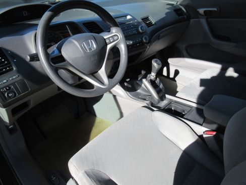 Used 2011 Honda Civic LX image 3
