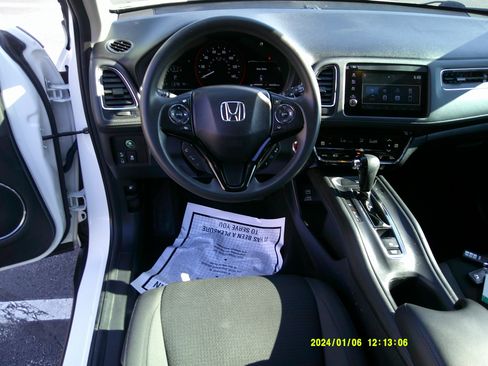 Used 2019 Honda HR-V EX image 13