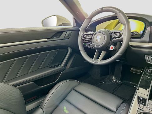 New 2026 Porsche 911 Carrera 4S image 25