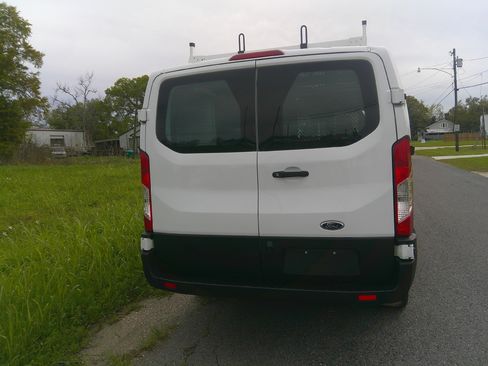 Used 2021 Ford Transit 250 XL image 6