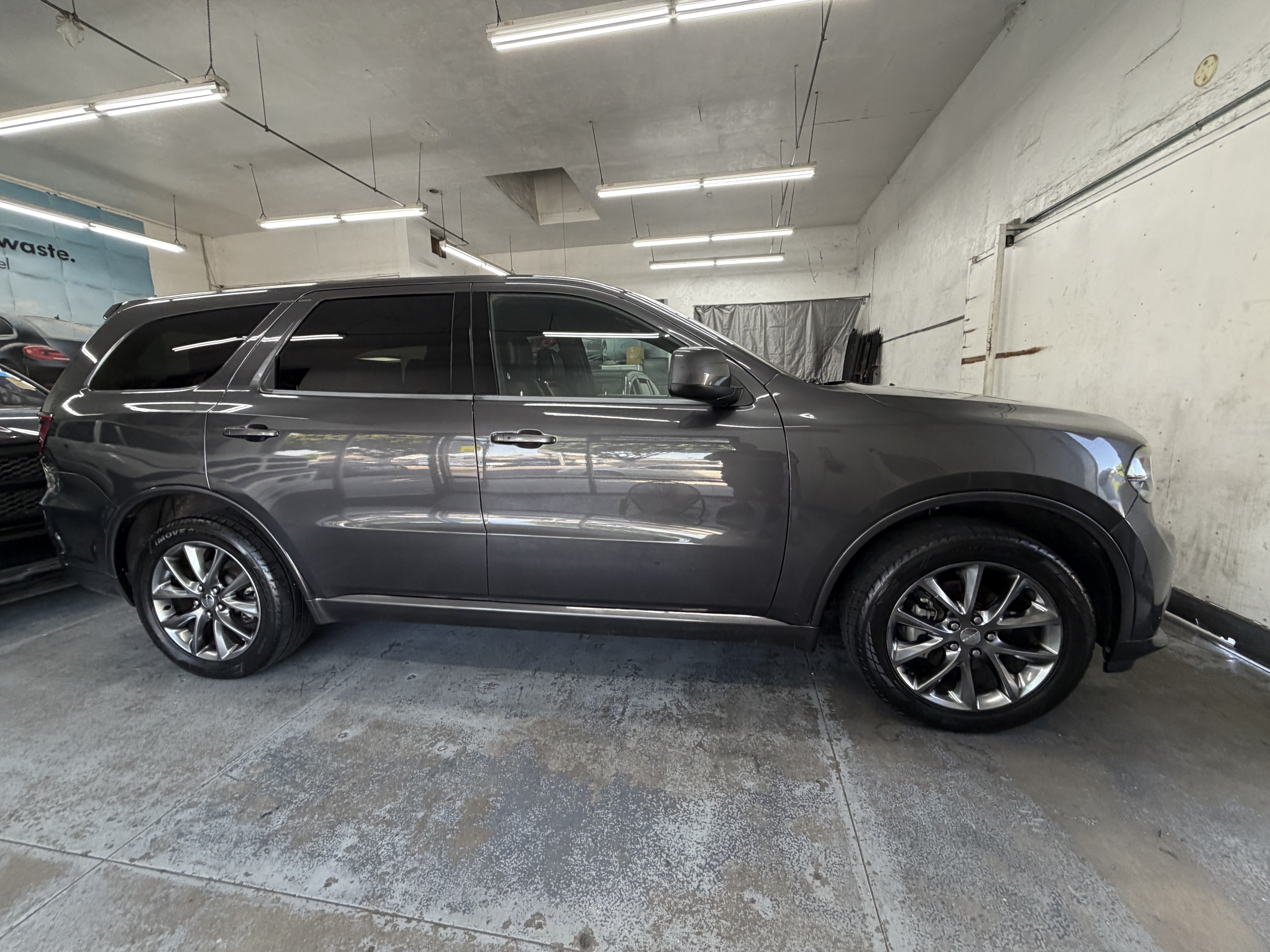 Used 2015 Dodge Durango 2WD SXT image 3