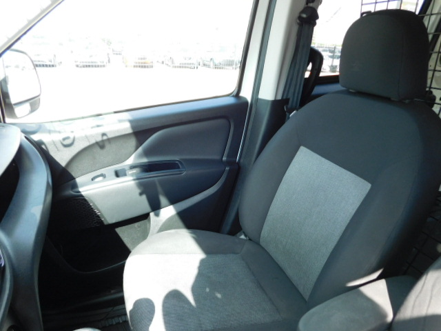 Used 2017 RAM ProMaster City SLT Wagon FWD image 17
