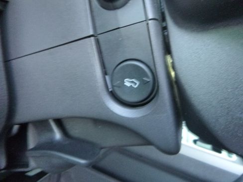 Used 2016 Ford F250 Lariat image 23