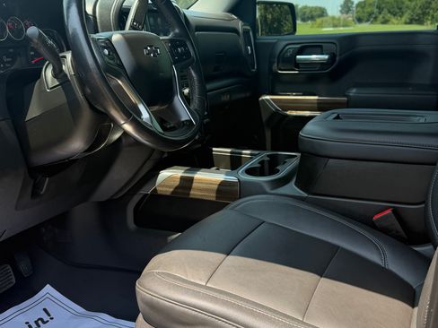 Used 2021 Chevrolet Silverado 1500 4x4 Crew Cab LT Trail Boss image 10