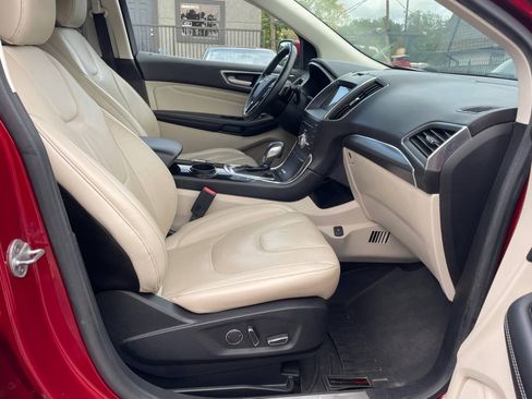 Used 2017 Ford Edge Titanium image 18