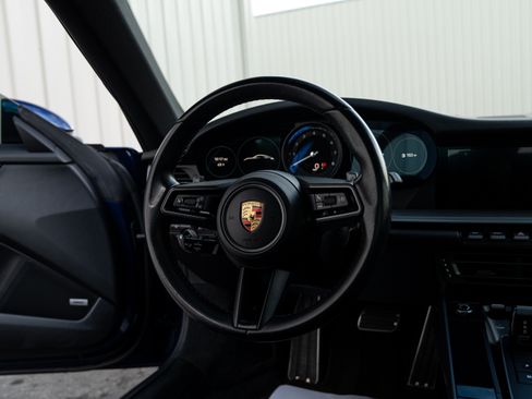 Used 2021 Porsche 911 Carrera image 20