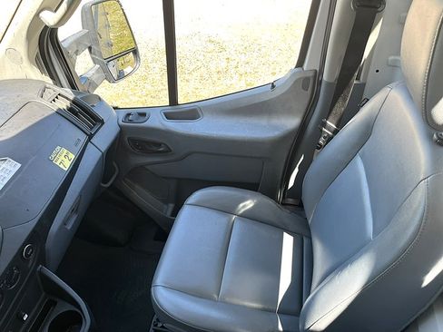 Used 2018 Ford Transit 250 138 RWD image 29