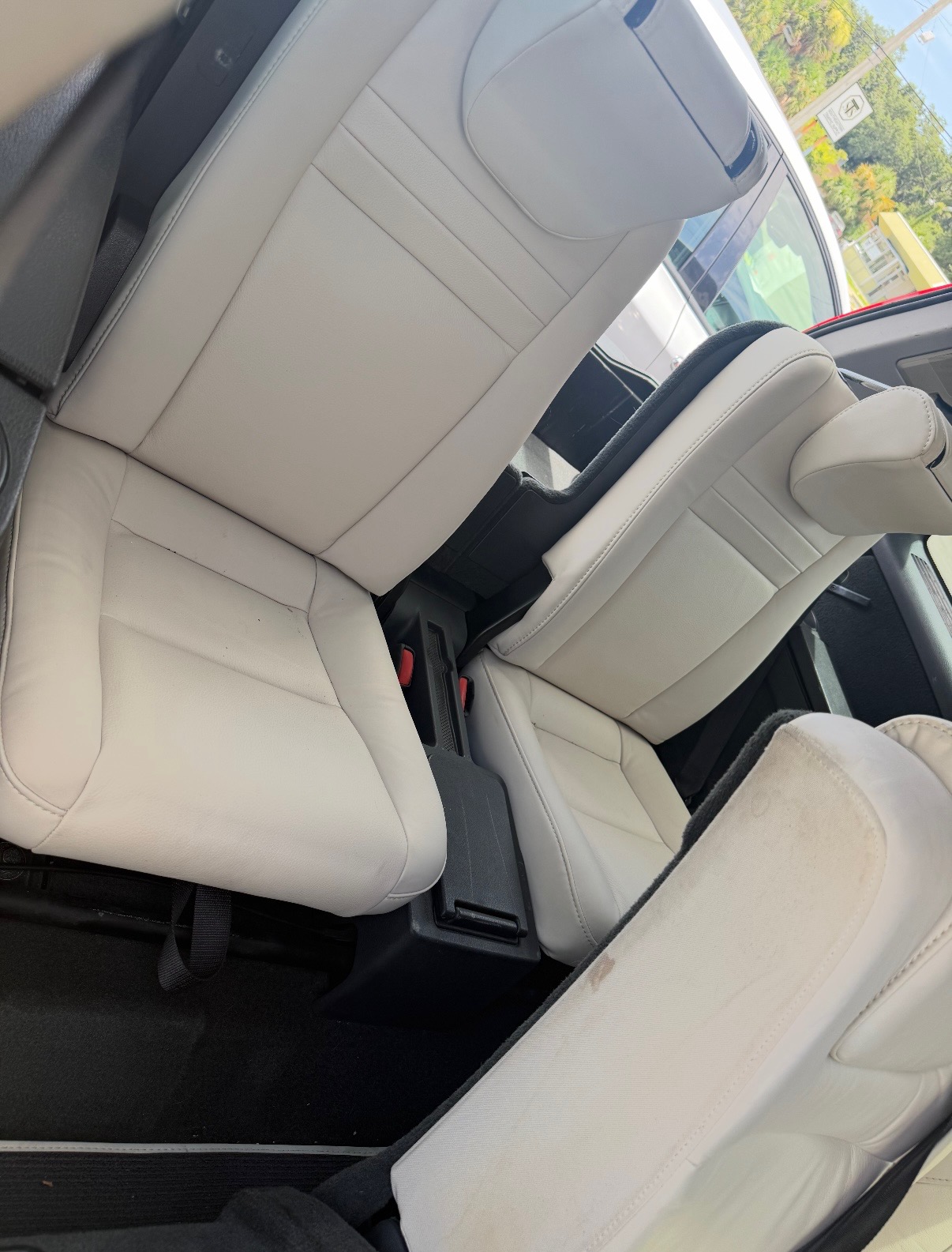Used 2011 Volvo XC90 2WD 3.2 R-Design image 10