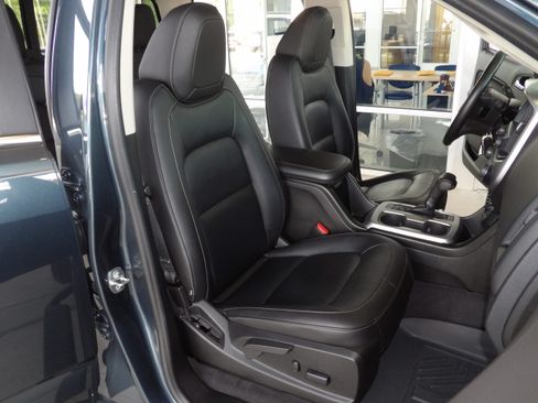 Used 2019 Chevrolet Colorado 4x4 Crew Cab LT image 30