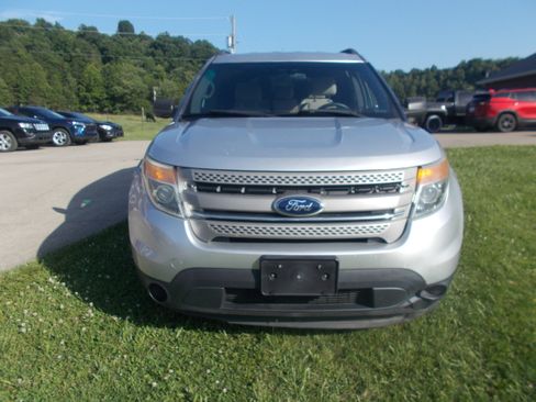Used 2014 Ford Explorer FWD image 2