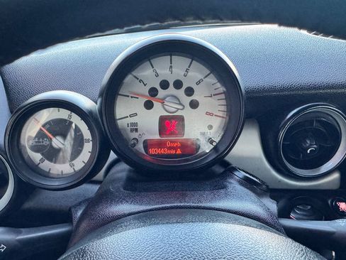 Used 2013 MINI Cooper Convertible FWD image 39