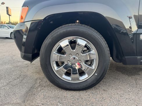 Used 2008 Jeep Grand Cherokee Limited image 13