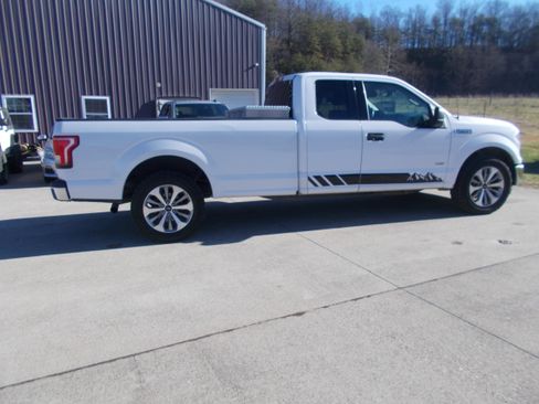 Used 2017 Ford F150 image 4