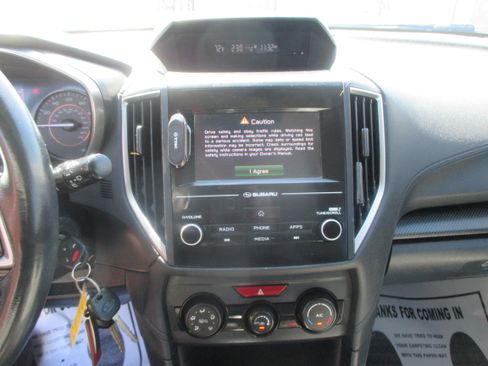 Used 2018 Subaru Crosstrek 2.0i Premium image 4