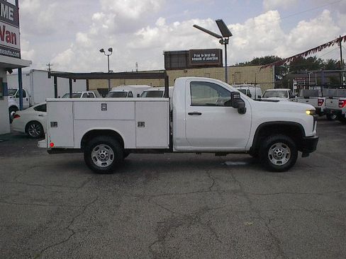 Used 2020 Chevrolet Silverado 2500 W/T RWD image 3