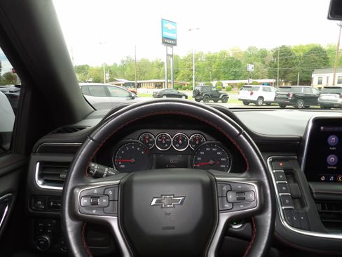 Used 2021 Chevrolet Tahoe RST image 2