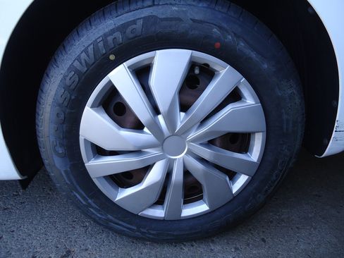Used 2018 Kia Forte LX Sedan FWD image 18