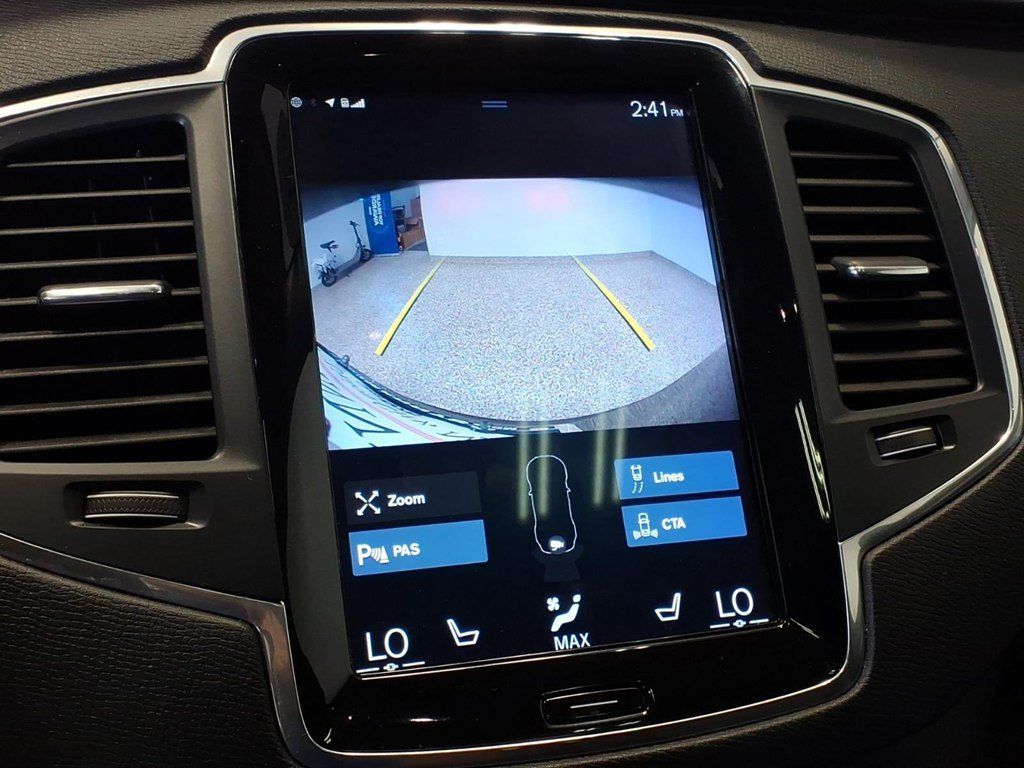 Used 2018 Volvo XC90 T6 Momentum AWD/4WD image 14