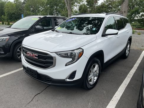 Used 2018 GMC Terrain AWD SLE image 3