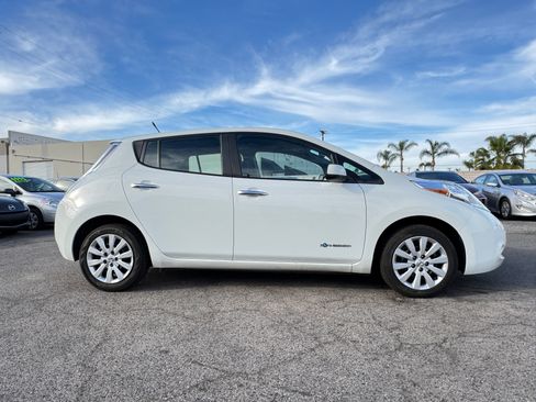 Used 2013 Nissan Leaf S image 9
