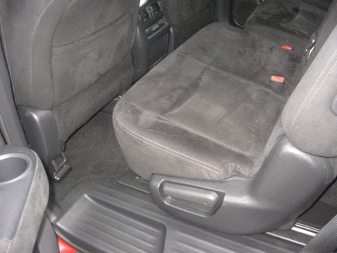 Used 2014 Nissan Pathfinder SV image 6