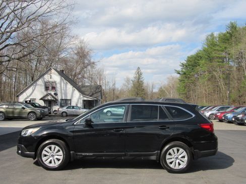 Used 2016 Subaru Outback 2.5i Premium image 4