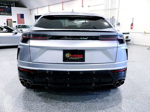 Used 2022 Lamborghini Urus AWD/4WD image 14