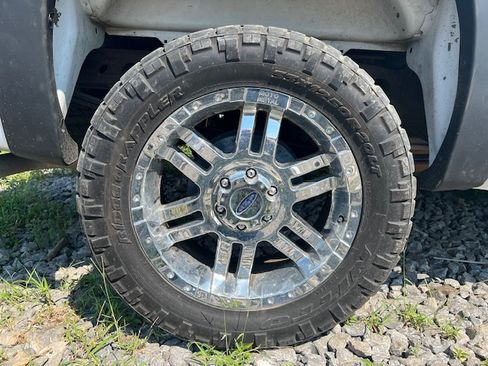 Used 2013 Chevrolet Silverado 1500 LT image 17