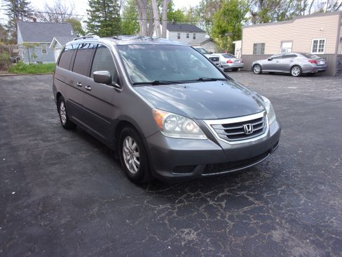Used 2010 Honda Odyssey EX-L w/ RES & Navigation image 3