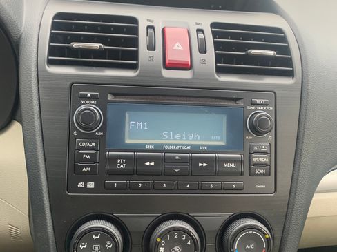 Used 2014 Subaru Impreza 2.0i Premium image 15