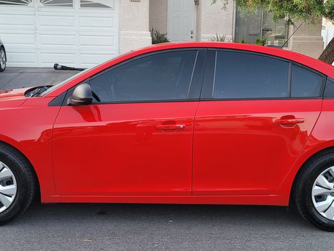Used 2015 Chevrolet Cruze LS image 9