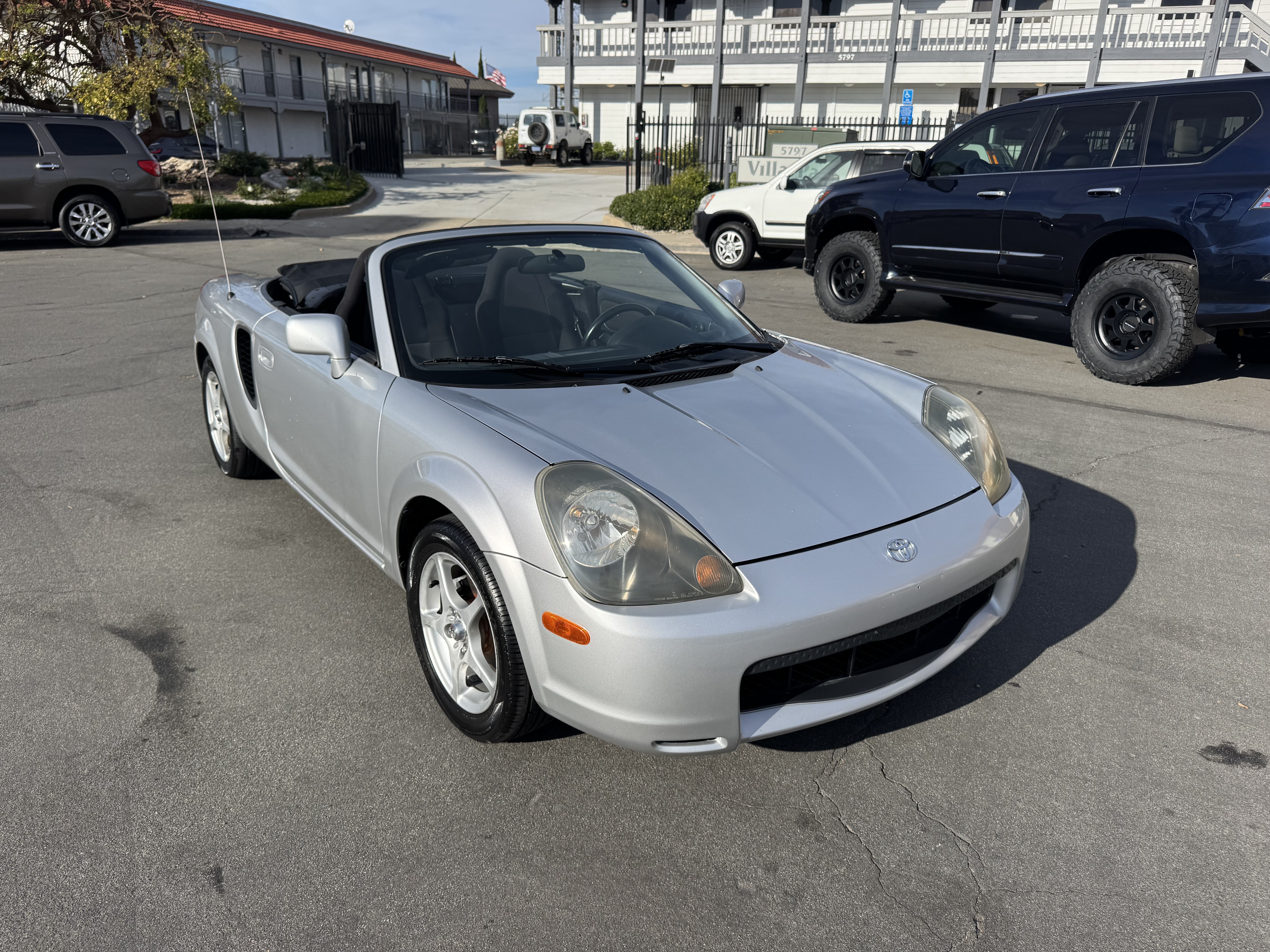 Used 2002 Toyota MR2 Spyder RWD image 11