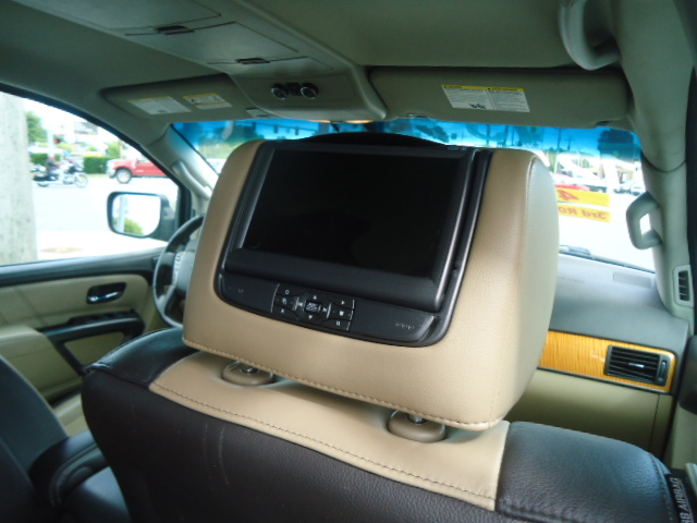 Used 2015 Nissan Armada 4WD w/ Platinum Reserve Pkg image 6