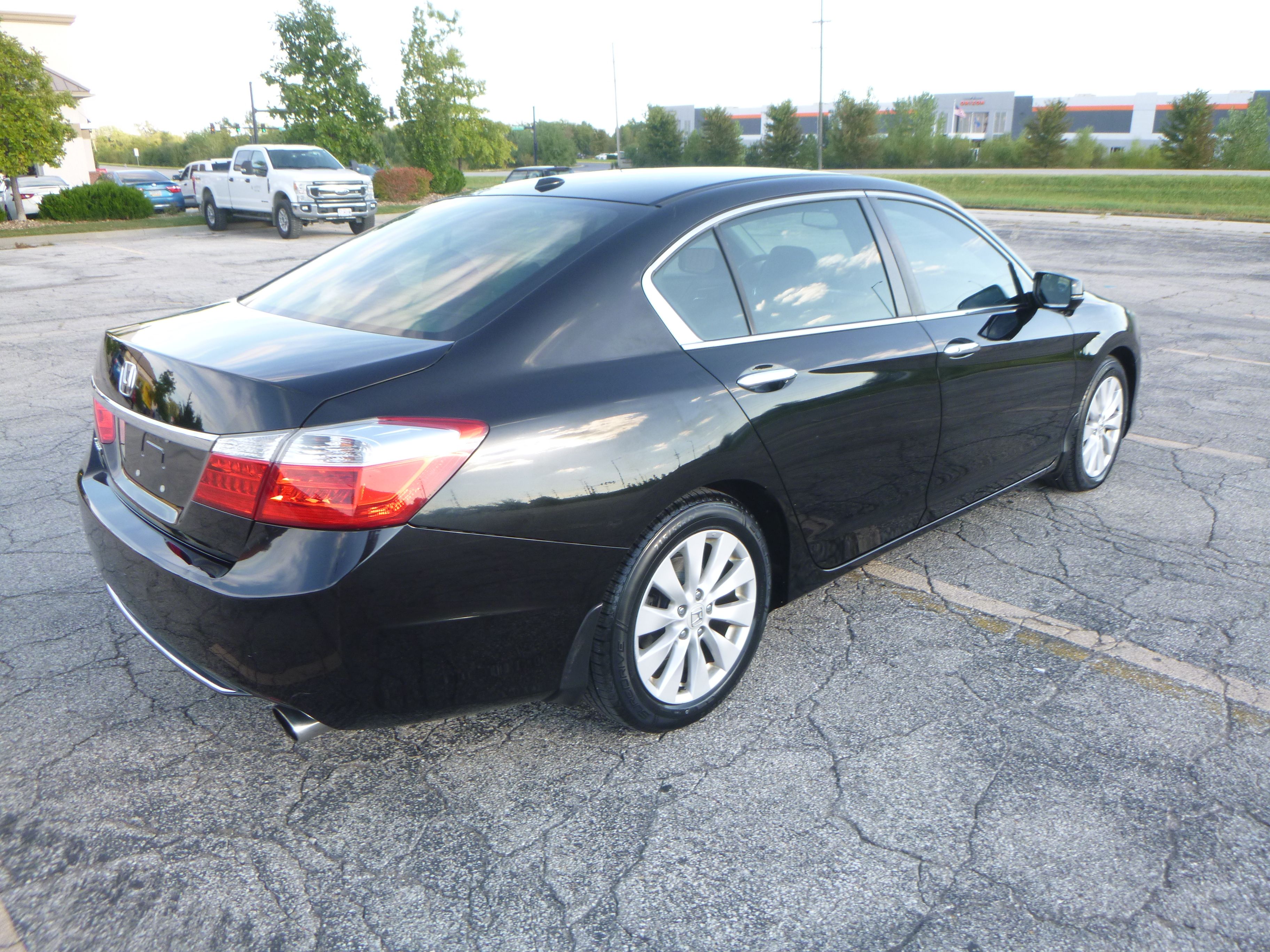 Used 2014 Honda Accord EX-L Sedan image 6