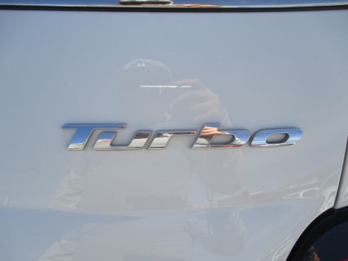 Used 2018 FIAT 500 Pop image 12