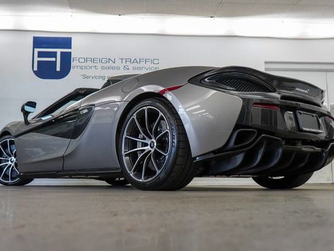 Used 2020 McLaren 570S image 43
