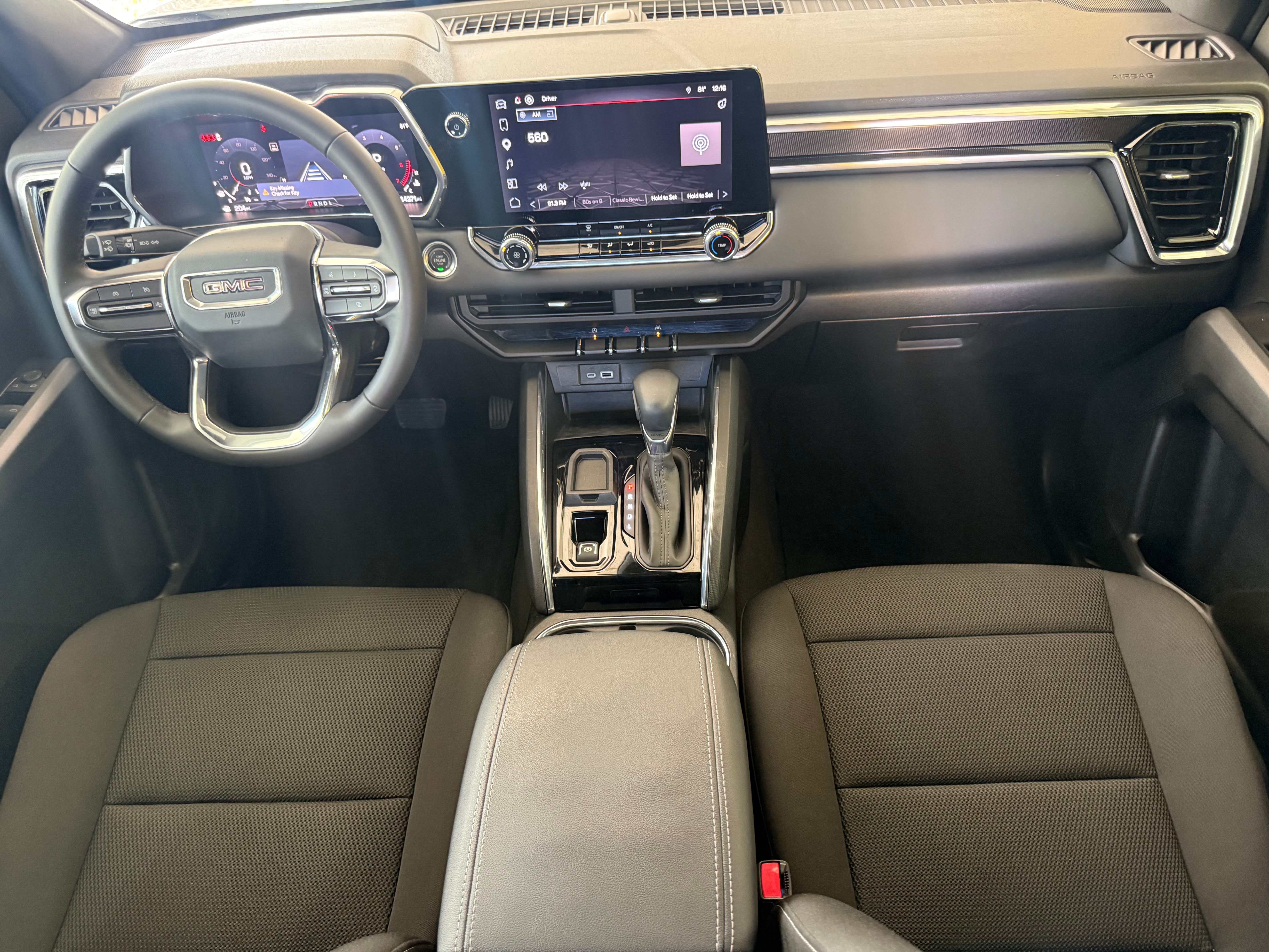 Used 2024 GMC Canyon 2WD Crew Cab Elevation image 2