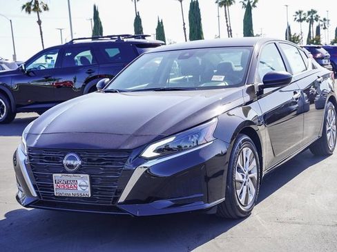 New 2025 Nissan Altima 2.5 S image 4